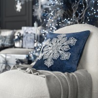 Декоративная подушка новогодняя Ирзен (45х45)