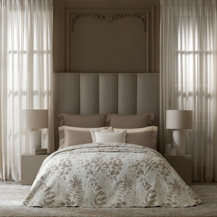 Пледы и покрывала Togas