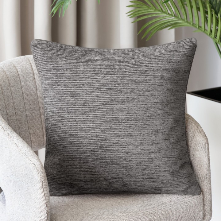 Декоративные подушки ESTIA