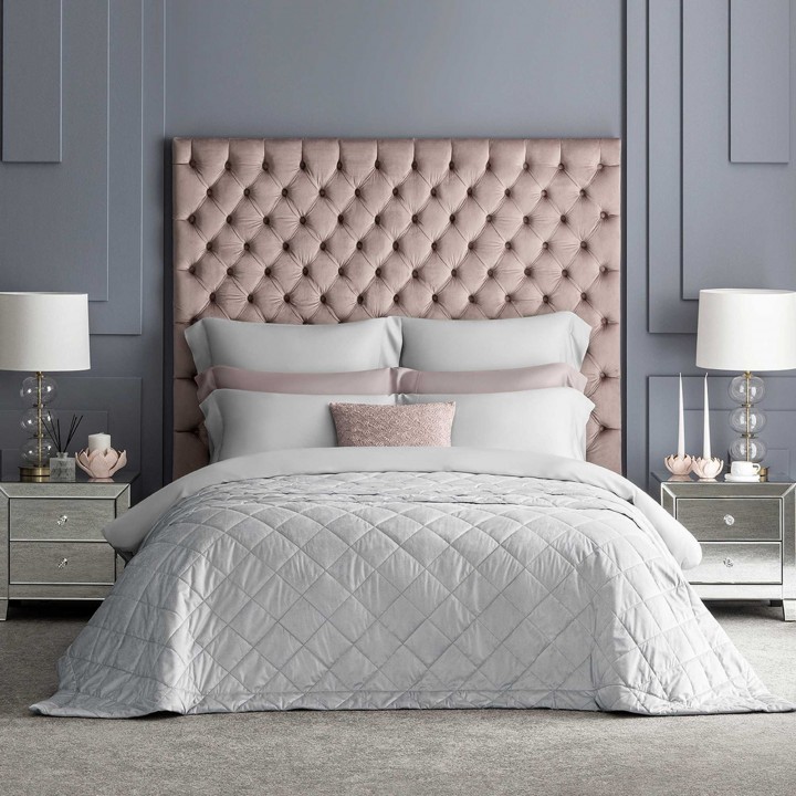 Пледы и покрывала Togas