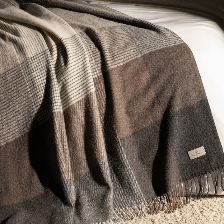 Пледы и покрывала PRIME PRIVE