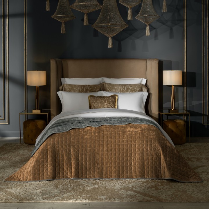 Пледы и покрывала Togas