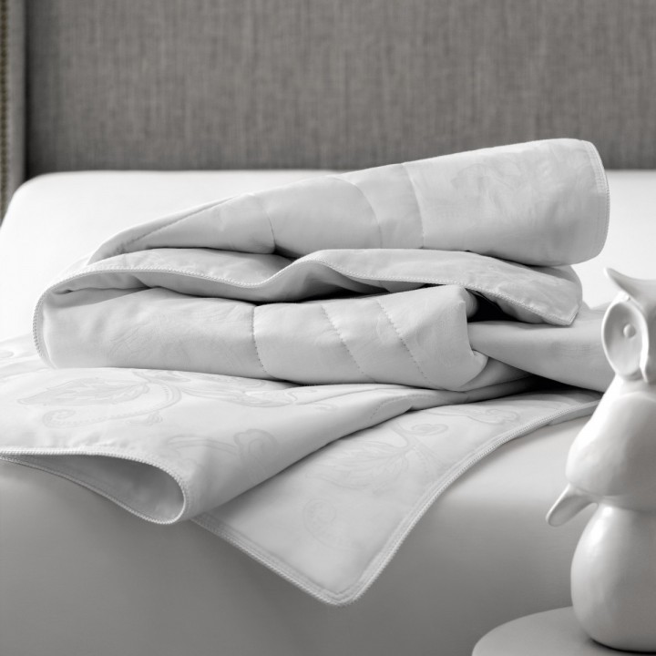 Покрывала, подушки, одеяла Togas