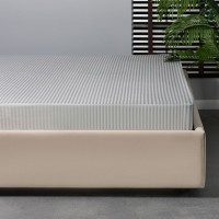 Простыня на резинке Люкс (160х200х30)